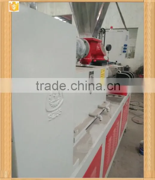 2016 Chinaplas 16-63mm Two Cavity PVC Pipe Production Line 55/120 photo-2