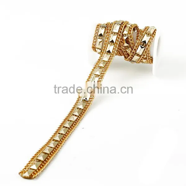 Hot Fix Flat Back Plastic Rhinestone Strip Metal Chain Trimming for Bag Decoration photo-2