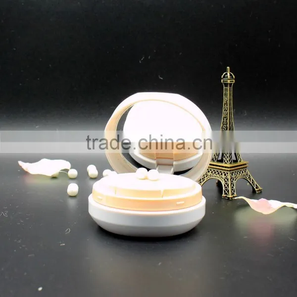 White Compact Powder Case With Mirror photo-3