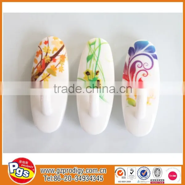 Hot Selling Self Adhesive Decorative Wall Plastic Hooks photo-4