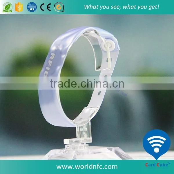 Single Use Construction Made of PVC RFID Disposable Wristband photo-3