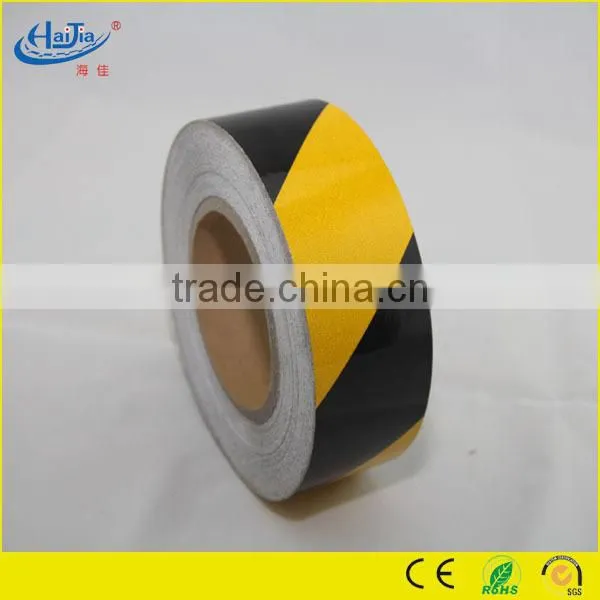 High Visible PVC Light Reflection Tape for Waring and Caution photo-2