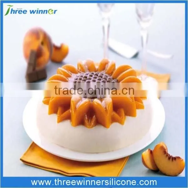 Big Cake Mold for Home Usage With Sunflower New Design photo-5
