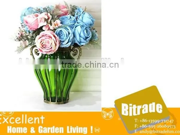 Metal Vase photo-2
