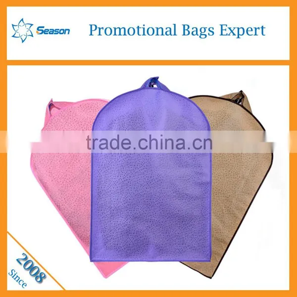 2016 Cheap High Quality Custom Logo Print Fabric Fodable Garment Bag Supplier's Choice