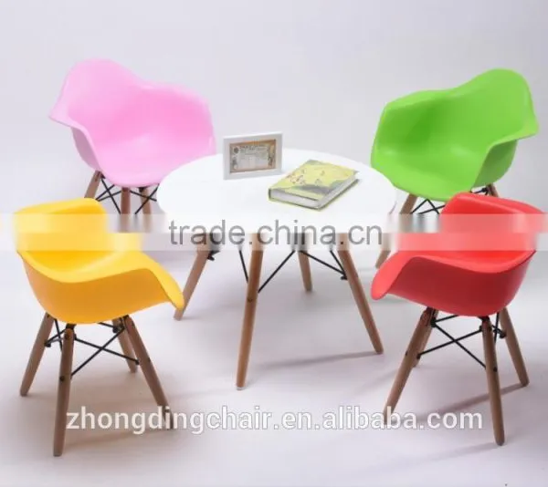 L-161 PP Popular Baby Chair With Wooden Legs