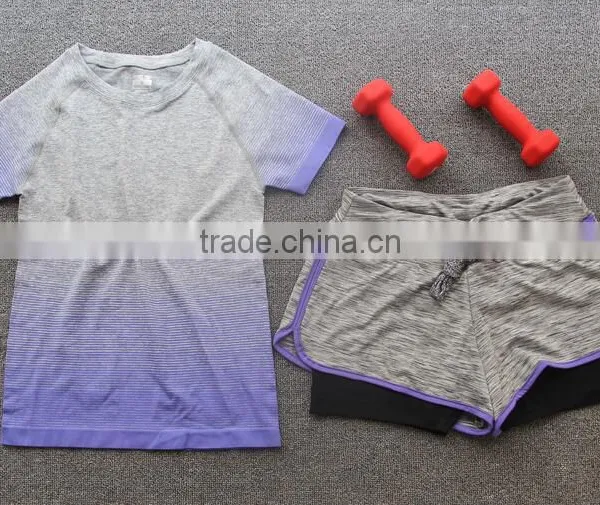 Zm10725a New Women Yoga Wear Running Workout Clothes Two-piece Outfit Shorts Fitness Yoga Wear photo-6