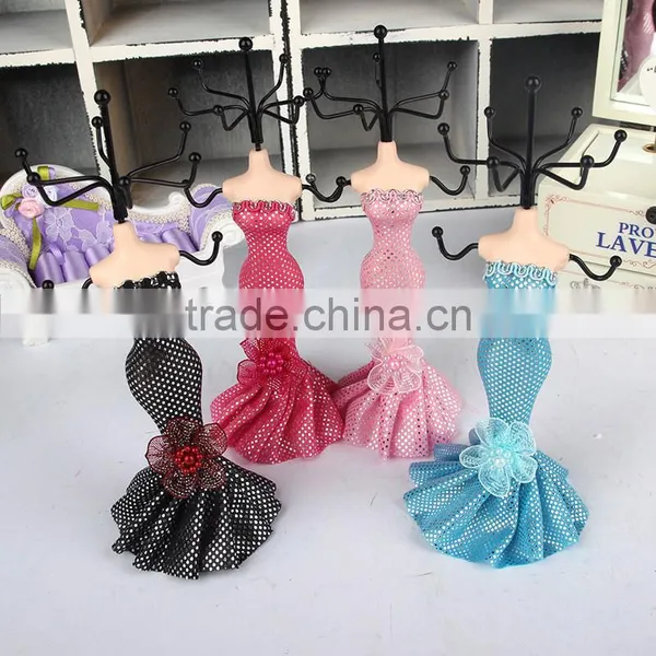 Metal Jewelry Holder for Jewel,Dancing Lady Jewelry Holder,Wire Jewelry Holder
