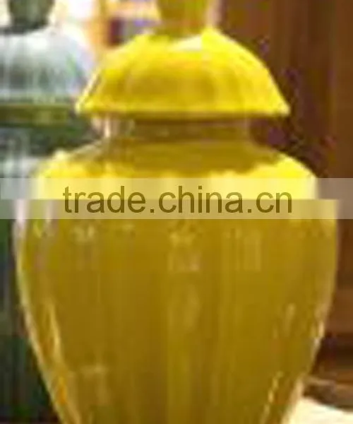 Chinese antique reproduction porcelain pot