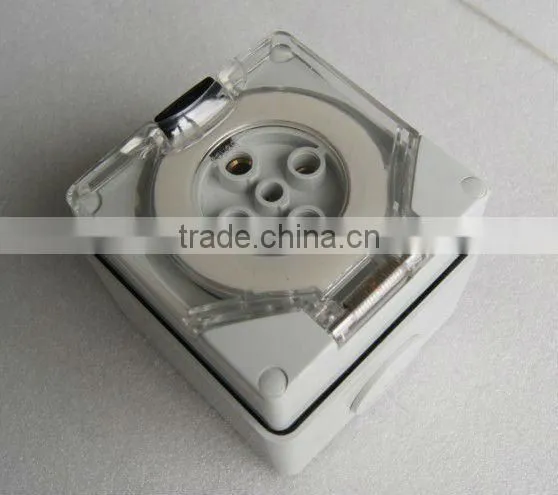 waterproof relay socket