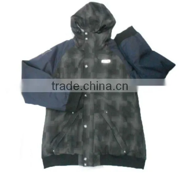100% Nylon Hot and Trendy Style Men's Ski Jacket