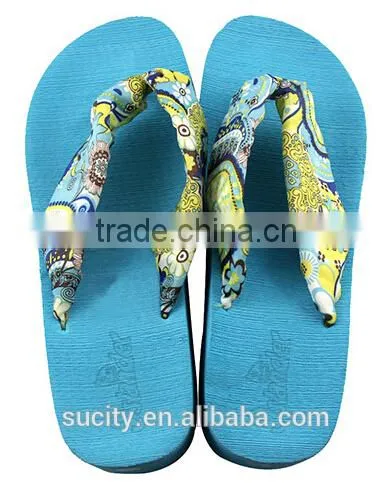 Comfortable Beautiful Flip Flop Women Cheap Flip Flop Textile Upper Solid Color Outsole Flip Flop photo-3