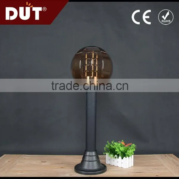 China Supplie Multiple-use Garden Decorative Acrylic Plastic Globe Lawn Lamp