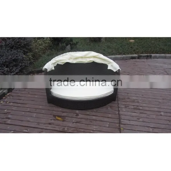 Hlaf Round Cooling Rattan Pet Bed for Dogs With Canpoy photo-4
