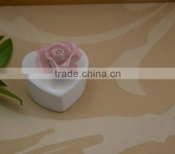Hand Painted White Ceramic Jewel Box With Flower Shape Design photo-3