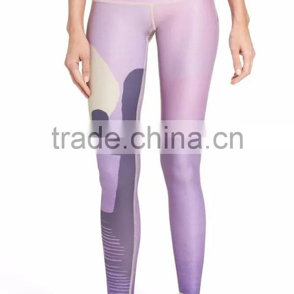 Digital Print Custom Pattern Women Coyote Moon Dawn Hot Pant Leggings Fitted Yoga Pants photo-3