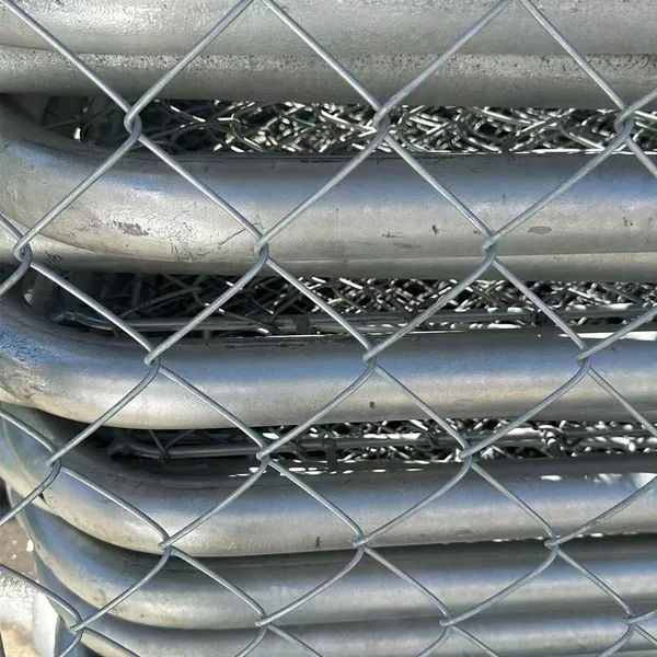 Factory Direct Galvanized Steel Sports Fencing Durable Court Fence for Sport Venues photo-4