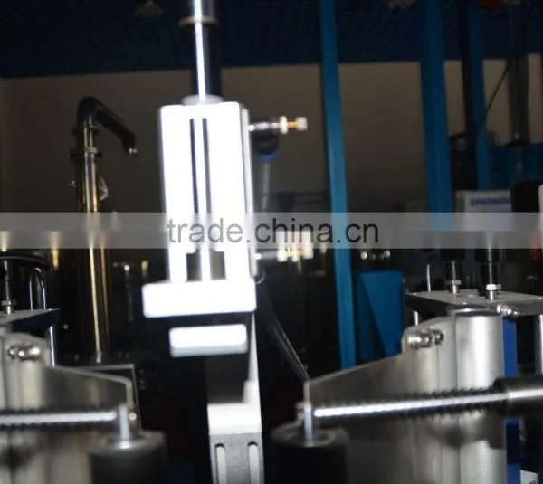 Guangzhou High Seep Automatic Round Bottle Labeling Machine for Sale photo-4