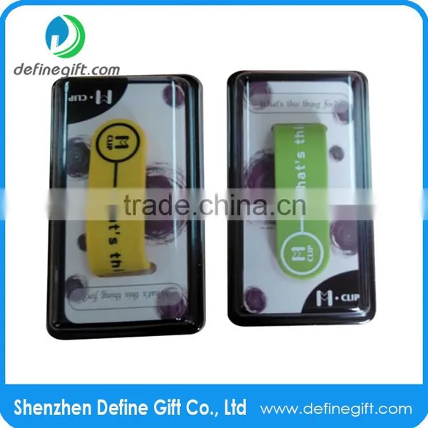 Multi Functional Magnetic Smartphone Stand Silicone Clip Cable Tie photo-5