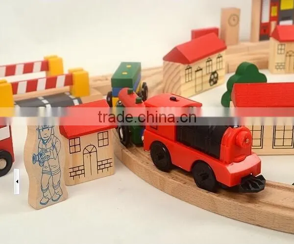 Confirm to ASTM and EN71 Electric Locomotive, 80pcs Railway Wooden Train Set photo-6