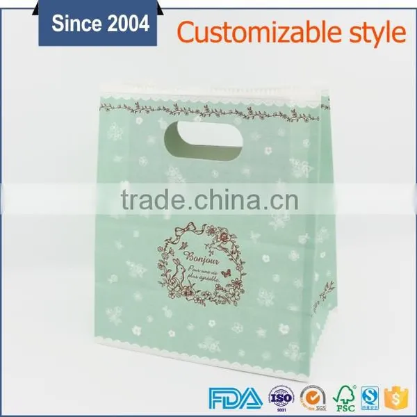 Color Printing Popular Die Cut Hole Handle White Kraft Paper Bags photo-4