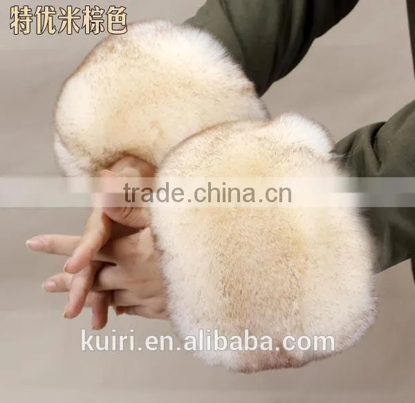 Factory Supply High Quality Extra Large Faux Fur Fox Fur Cuff Oversleeps Hand Ring Wristiest Gloves photo-3