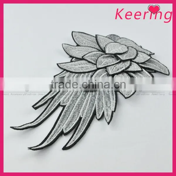 Handmade Applique Flower Embroidery Pattern for Wedding Dress Decoration photo-2