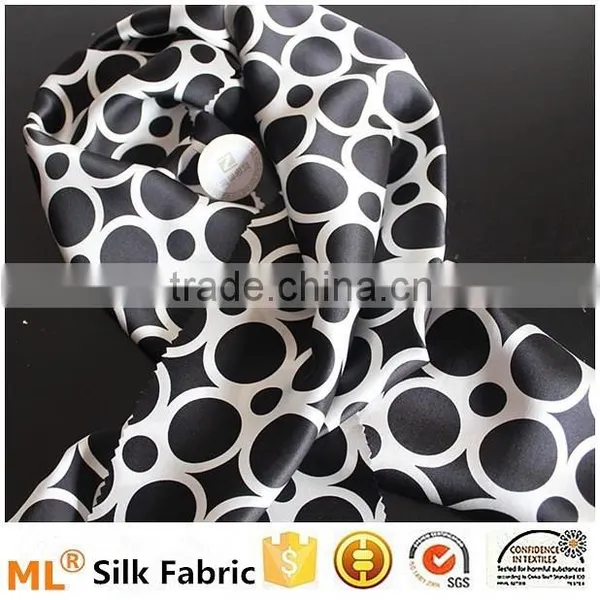 Silk Satin Printe Quality Fabric photo-2