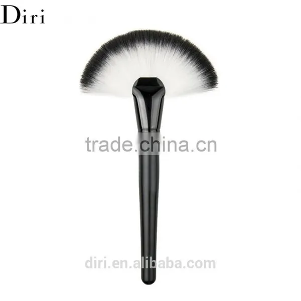 New 1pc Soft Makeup Large Fan Brush Blush Powder Foundation Make Up Tool photo-3