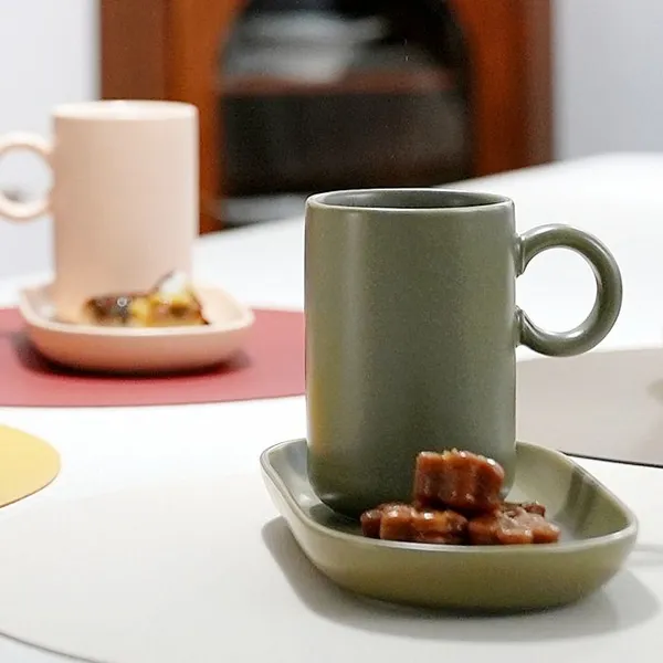 Оптовая партия кофейных кружек из керамики HOMTE Premium Stoneware в цветах макаронов для завтрака