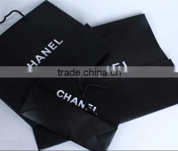Products New Logo Decoration Elegant Black Handle Paper Bag for Luxury Shop Promotion photo-5