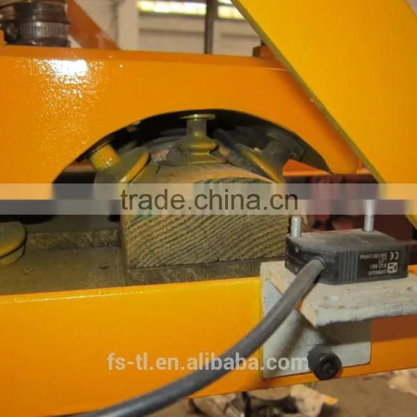 Electric Power Press Machine With Different Shapes of Roofing Tile Parts photo-6