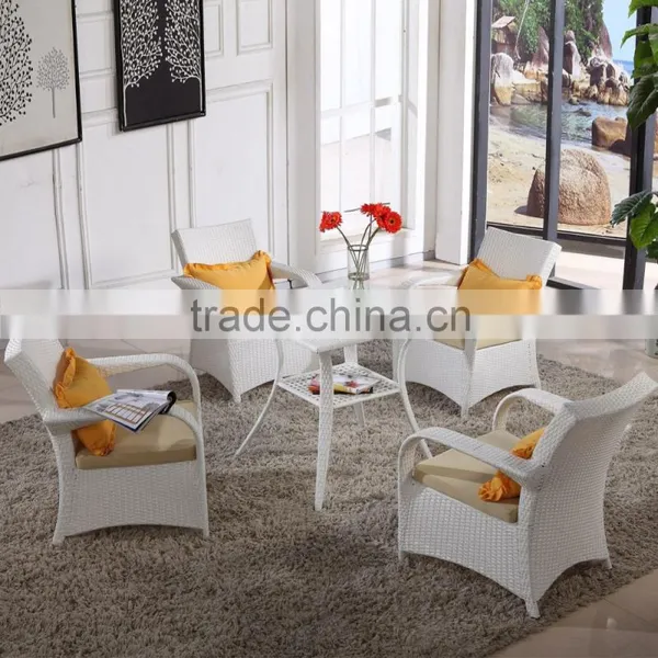 Outdoor Plastic Resin Wicker Rattan White Dining Table and Chairs