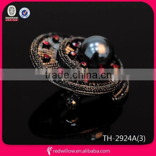 2015 Latest Products Cheap China Wholesale Elegant Brooch for Beauty photo-2