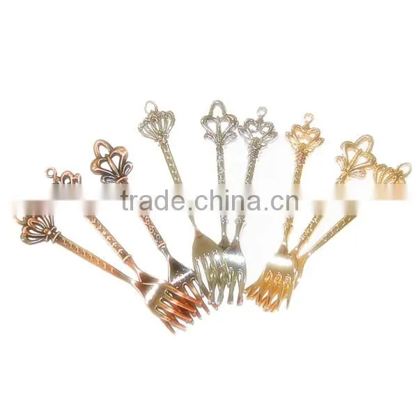 Wholesale Stainless Steel Fruit Fork Dessert Fork Set Three Colors 3pcs/set photo-2
