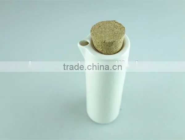 White Ceramic Pot for Wine Use With Wooden Cover in Stocklot photo-2