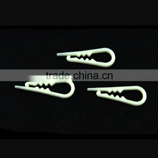 6.3cm Milk White U Shape Plastic Shirt Collar Clips With Teeth photo-3