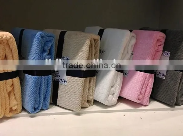 2015 Classic Solid Colour Jacquard Coral Fleece Blanket photo-3