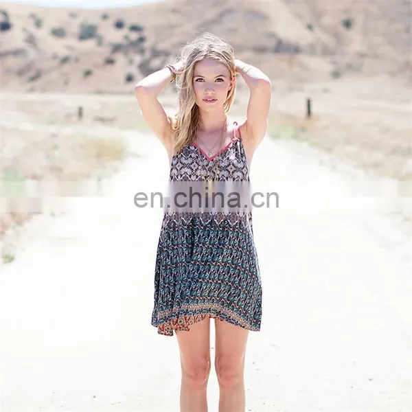 China Fashion New Ladies Dress Cutting Designs photo-6