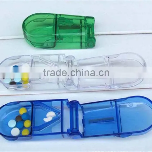 Colorful Plastic Pill Cutter and Crusher photo-5
