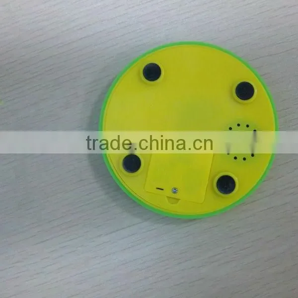 Plastic Eletronic Bottle Opener Coaster photo-2
