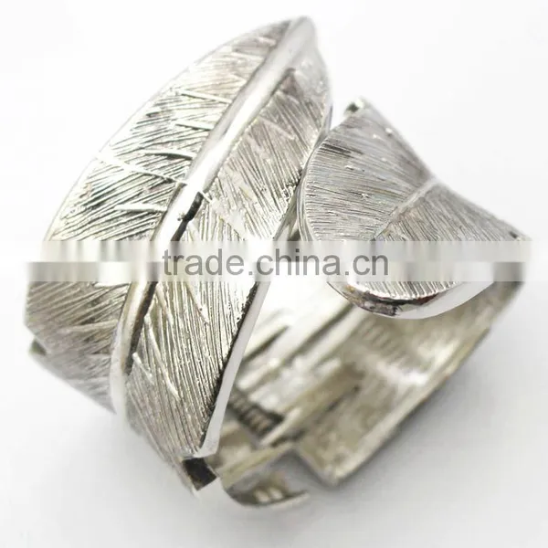 Hottest Wholesale Antique Silver Feather Alloy Cuff Bracelet photo-3