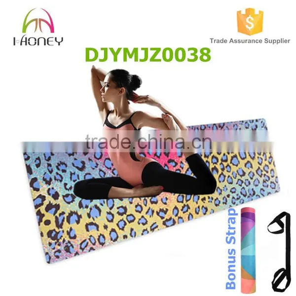 Natural Rubber Yoga Mat Foldable, Reversible, Machine Washable, Eco-Friendly, Biodegradable Materials. photo-1