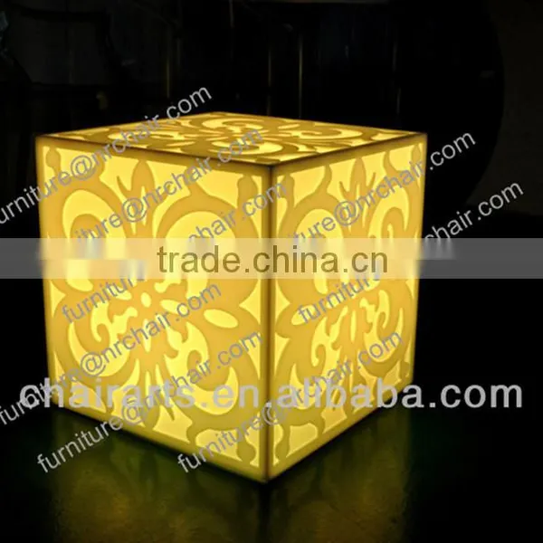 Shanghai Rechargeable Led Light Up Acrylic Cube Table For Sale photo-2