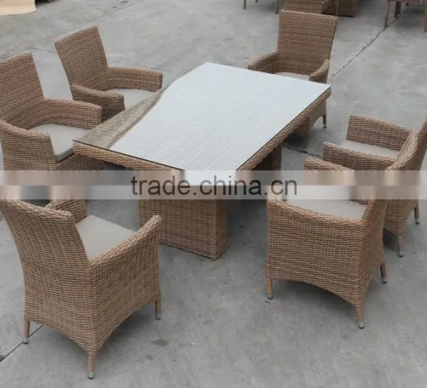 High Quality Rattan Wicker Dining Set Outdoor Furniture photo-2