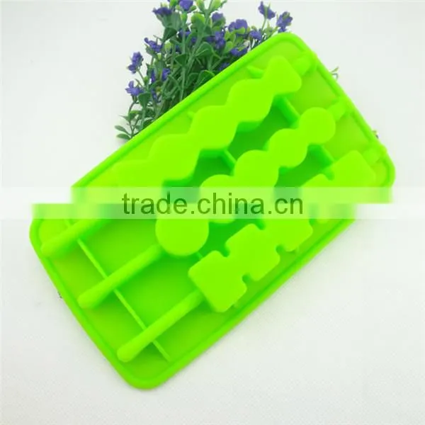 Funny Sugar-coated Berry Shaped 3 Cavity Silicone Ice Tray Mold With Sticks photo-2