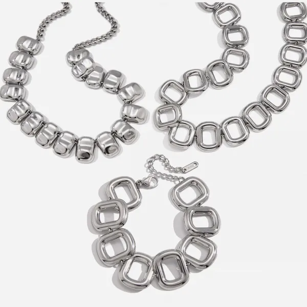 Custom Round Stainless Steel Rhinestone Charm Necklace - 18K Gold Plated Metal Alloy photo-4