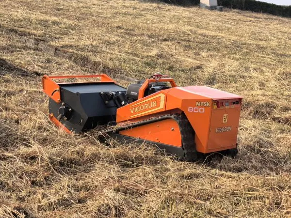 Vigorun Industrial Flail Mower MTSK800 Robot Weeding Machine Remote Control Gasoline-Powered for Lawn Garden Forest Mulching photo-6