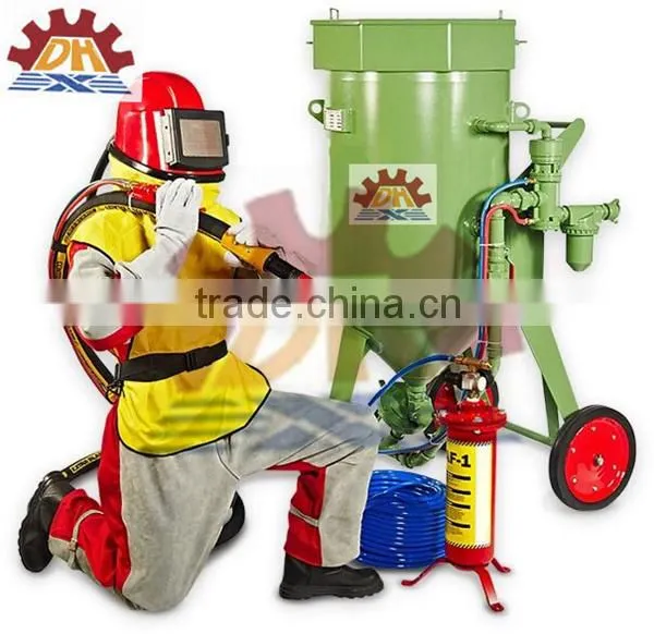Sand Blasting Room With Sand Blasting Tank