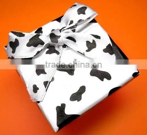 Fancy Paper Candle Packing Box Design